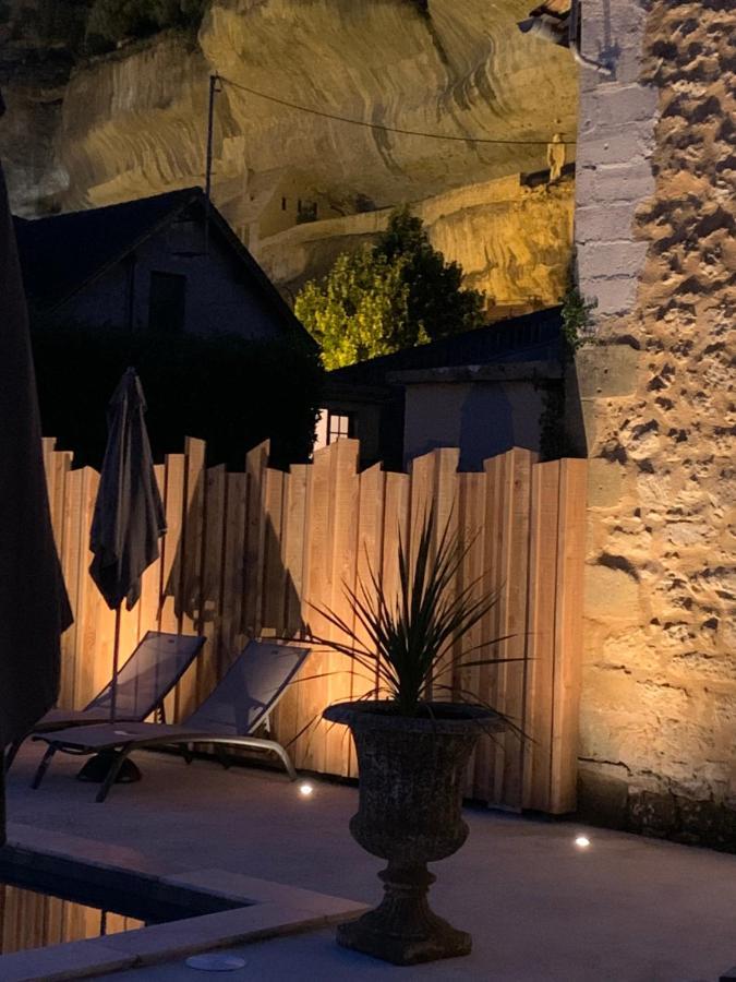 La Villa Du 15 - Chambres Independantes & Autonomes Du Restaurant La Maison - Clim Et Piscine Chauffee - Lit King Size Les Eyzies エクステリア 写真
