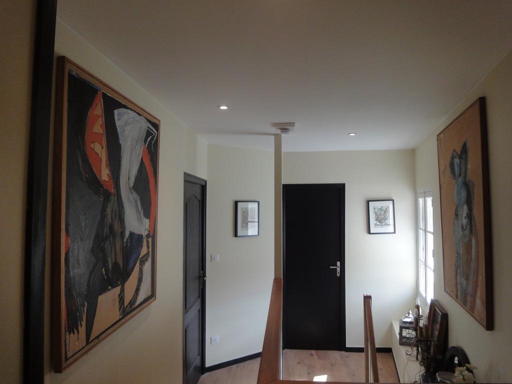 La Villa Du 15 - Chambres Independantes & Autonomes Du Restaurant La Maison - Clim Et Piscine Chauffee - Lit King Size Les Eyzies 部屋 写真